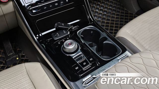 Kia Carnival 2021 — Фото 9/20