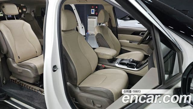 Kia Carnival 2021 — Фото 10/20