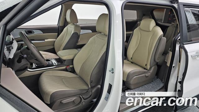 Kia Carnival 2021 — Şəkil 11/20