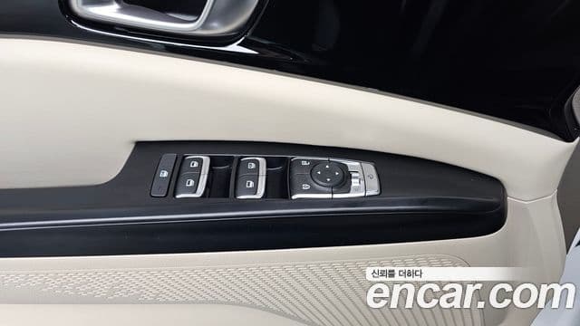Kia Carnival 2021 — Şəkil 17/20