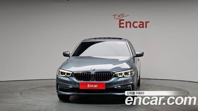 BMW 5 Series 2018 — Photo 7/20