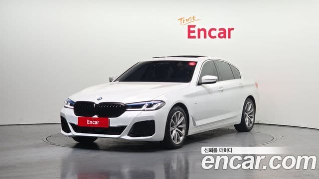 BMW 5 Series 2018 — Şəkil 1/20