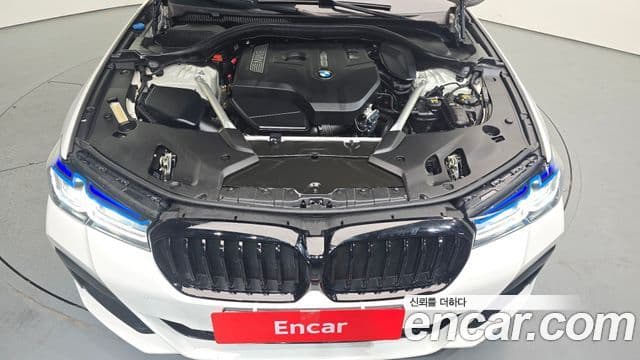 BMW 5 Series 2018 — Şəkil 6/20
