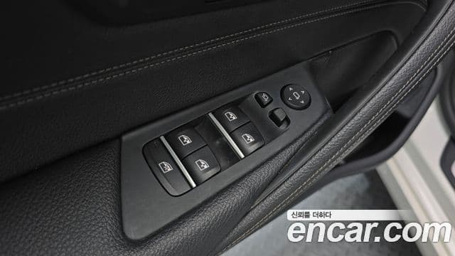 BMW 5 Series 2018 — Şəkil 14/20