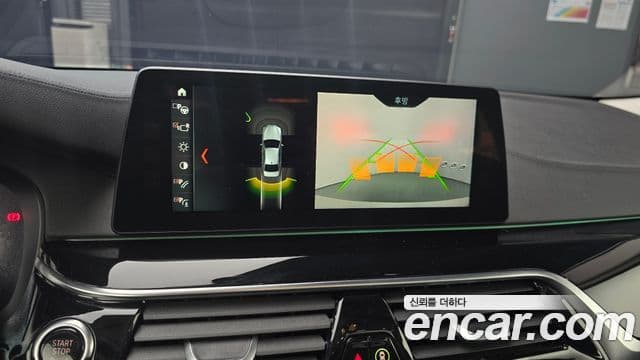 BMW 5 Series 2018 — Şəkil 17/20