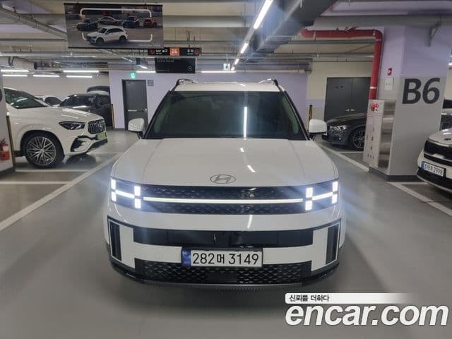 Hyundai Santa Fe 2025 — Photo 18/19