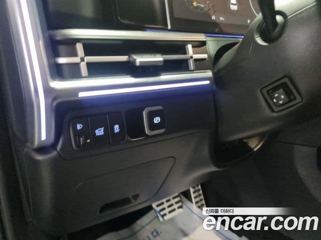 Hyundai Santa Fe 2025 — Photo 10/19