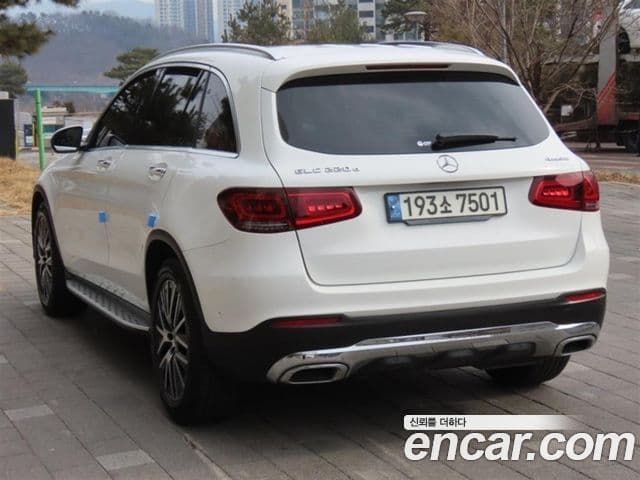Mercedes-Benz GLC-Class 2021 — Photo 17/20