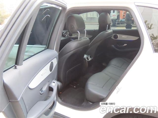 Mercedes-Benz GLC-Class 2021 — Photo 11/20