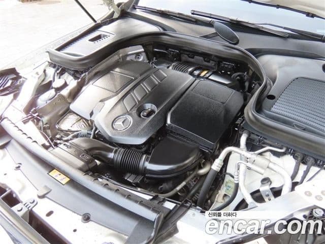 Mercedes-Benz GLC-Class 2021 — Photo 6/20