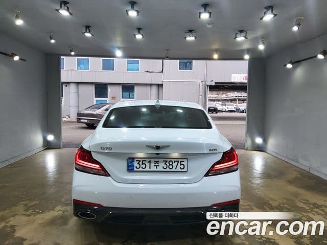Genesis G70 2018 — ფოტო 4/20