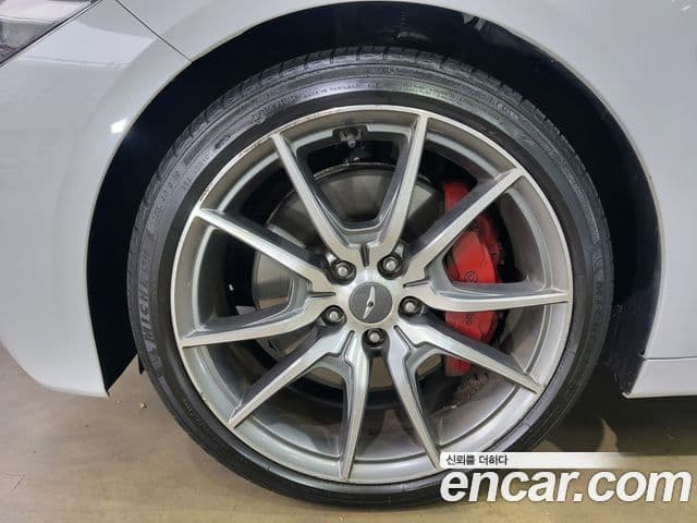 Genesis G70 2018 — ფოტო 2/20