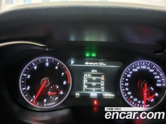 Genesis G70 2018 — ფოტო 9/20