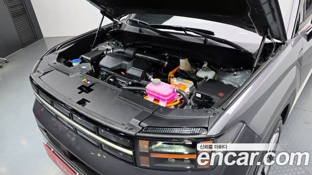 Hyundai Santa Fe 2025 — ფოტო 6/20
