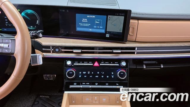 Hyundai Santa Fe 2025 — ფოტო 14/20