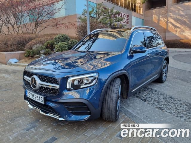 Mercedes-Benz GLB-Class 2023 — фото 9 из 20