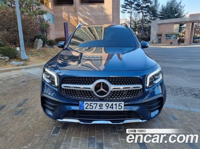 Mercedes-Benz GLB-Class 2023 — Şəkil 1/20