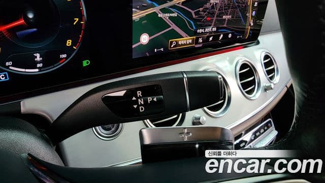 Mercedes-Benz E-Class 2021 — ფოტო 9/20