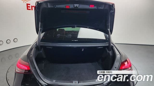 Mercedes-Benz E-Class 2021 — фото 20 из 20