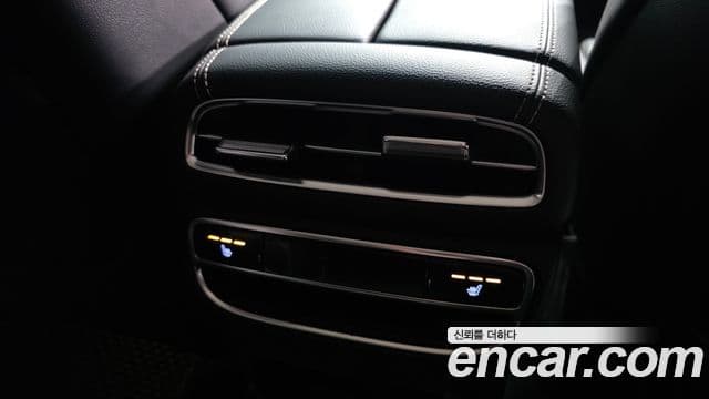 Genesis GV80 2023 — ფოტო 19/20