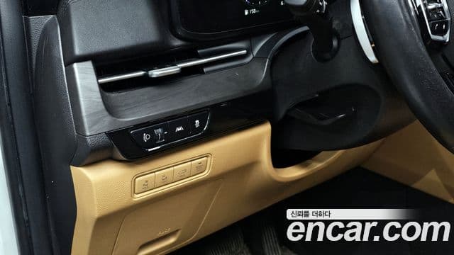 Kia Carnival 2021 — Photo 9/20