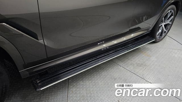 BMW X6 2023 — ფოტო 19/20