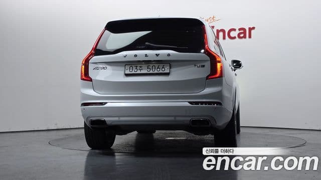 Volvo XC90 2018 — ფოტო 4/20