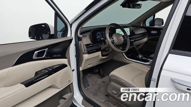 Kia Carnival 2022 — ფოტო 10/20