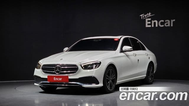 Mercedes-Benz E-Class 2020 — ფოტო 1/20