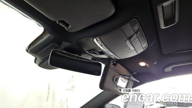 Mercedes-Benz E-Class 2020 — ფოტო 19/20