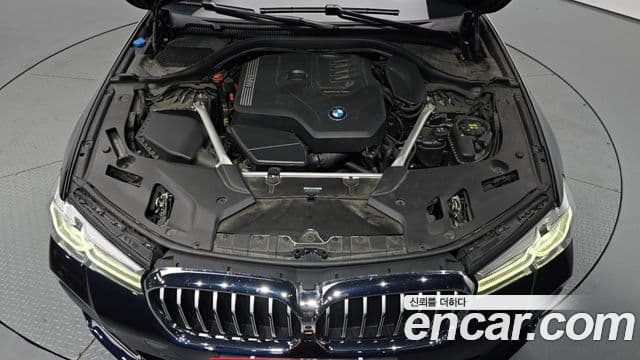 BMW 5 Series 2023 — Şəkil 6/20