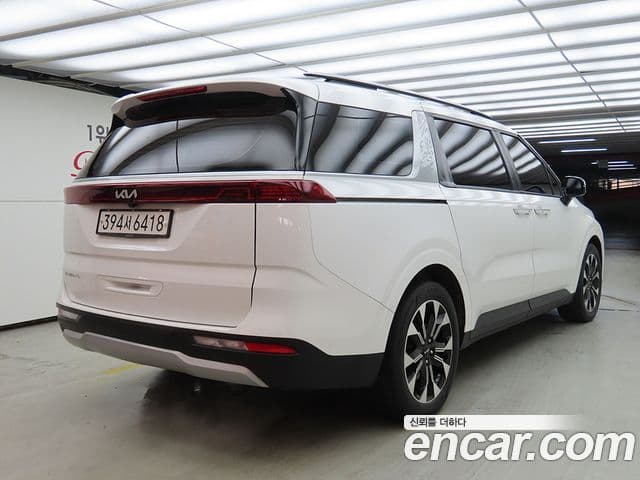 Kia Carnival 2022 — ფოტო 3/20