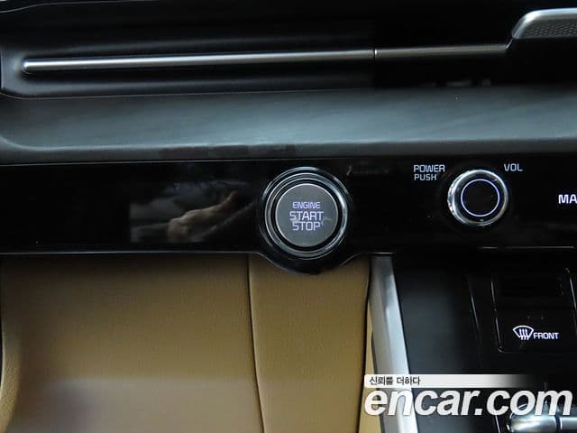 Kia Carnival 2022 — ფოტო 11/20