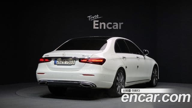 Mercedes-Benz E-Class 2021 — Фото 2/20