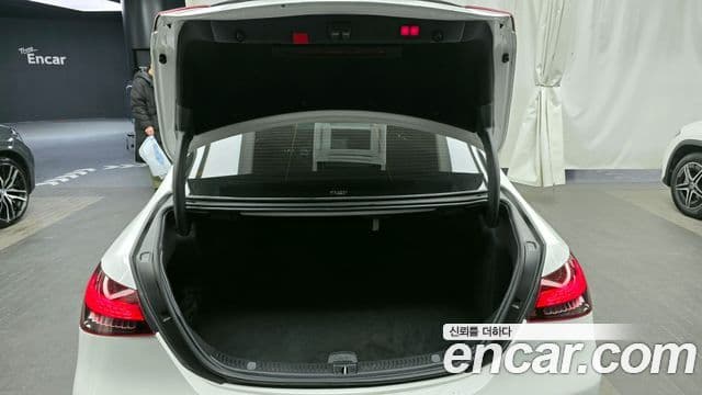 Mercedes-Benz E-Class 2021 — Фото 20/20