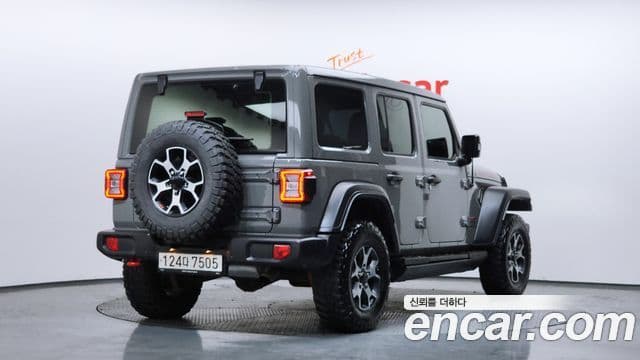 Jeep Wrangler 2021 — ფოტო 2/20