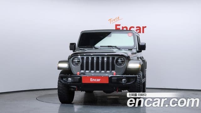 Jeep Wrangler 2021 — ფოტო 3/20