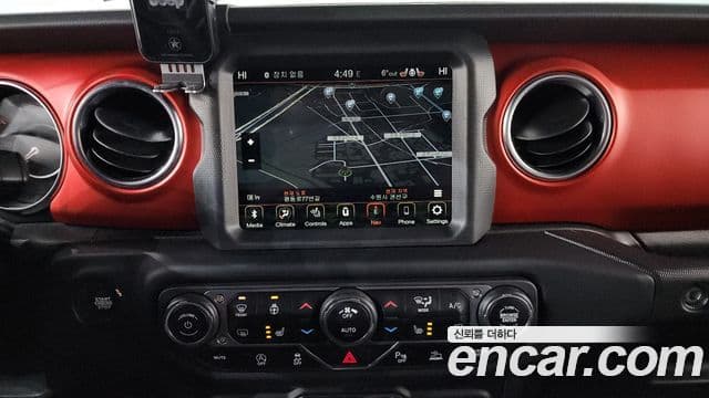Jeep Wrangler 2021 — фото 15 из 20