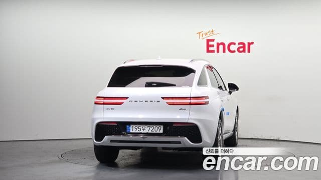 Genesis GV70 2022 — Şəkil 4/20