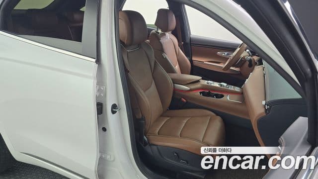 Genesis GV70 2022 — Şəkil 12/20