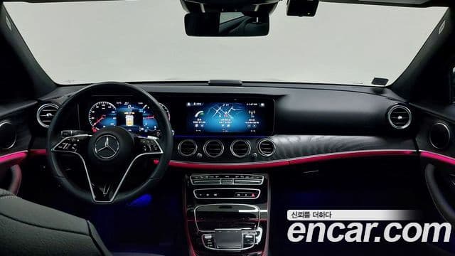 Mercedes-Benz E-Class 2023 — ფოტო 6/17