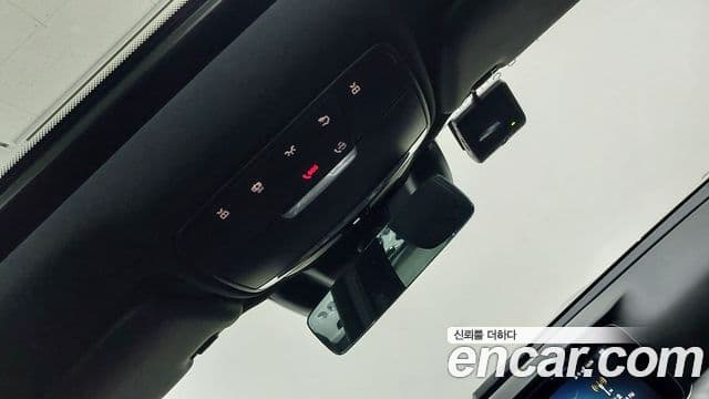 Mercedes-Benz E-Class 2023 — ფოტო 16/17