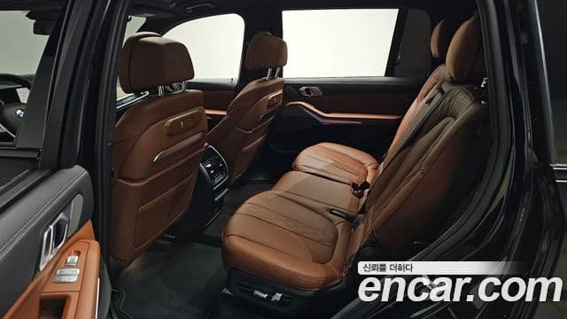 BMW X7 2024 — ფოტო 12/20