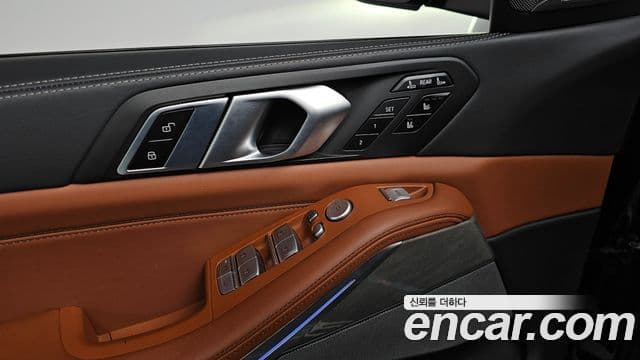 BMW X7 2024 — ფოტო 18/20