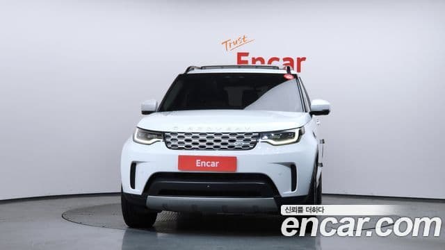 Land Rover Discovery 5 2022 — ფოტო 2/20