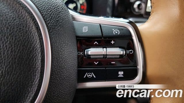 Kia Sorento 2022 — ფოტო 19/20