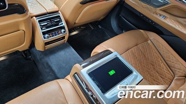 BMW 7 Series 2021 — Photo 6/20