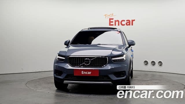 Volvo XC40 2022 — Şəkil 3/20