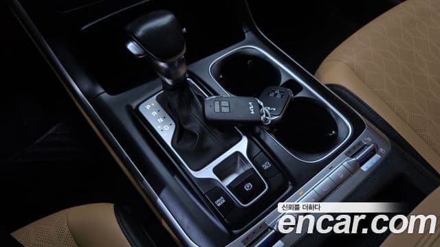 Kia Carnival 2022 — Şəkil 8/20