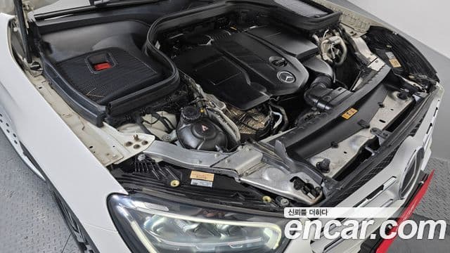 Mercedes-Benz GLC-Class 2021 — ფოტო 6/20